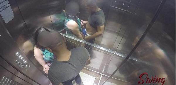  Sorayyaa e Leo Ogro foram pegos fudendo no elevador